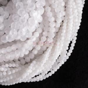 Rock crystal ball matt cracked 4 – 16 mm, 1 strand